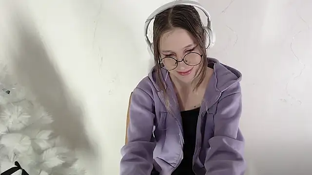  Hanna Moon  online show from 02-10-26, 09:41