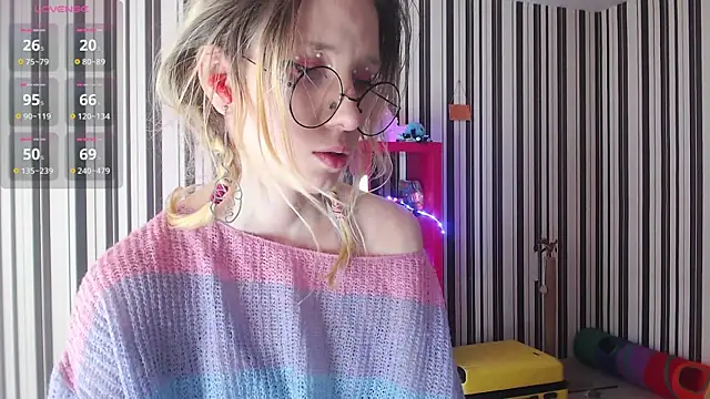 Snapshot of _Hanna_Moon_ chatting on 01-12-25, 09:08  Hanna Moon  online show from 01-12-25, 09:08