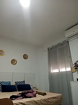 little susie online show from 11-05-25, 09:23