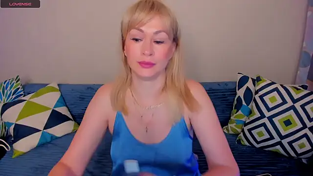 EllenMoore online show from 07-29-26, 03:06