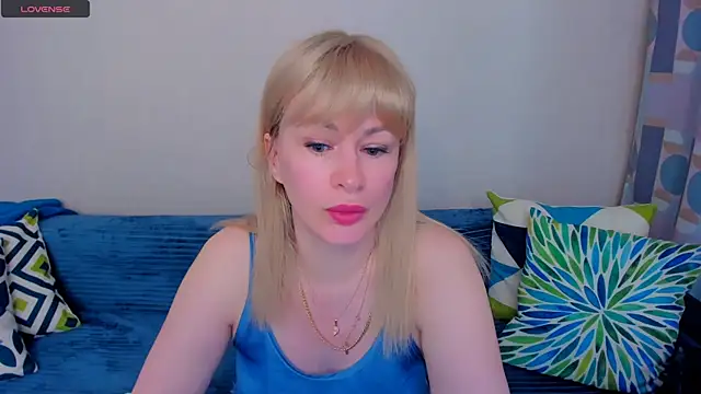 EllenMoore online show from 06-11-26, 03:03