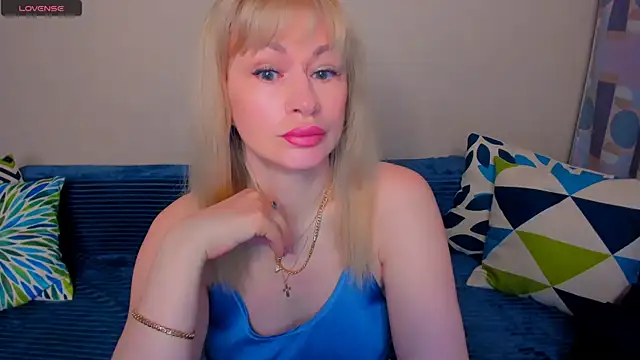 EllenMoore online show from 05-23-26, 03:05