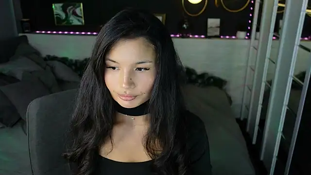 ErikaSoft online show from 12-21-25, 05:53