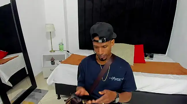Snapshot of anhtony_wayans chatting on 12-08-24, 09:52 anhtony wayans online show from 12-08-24, 09:52