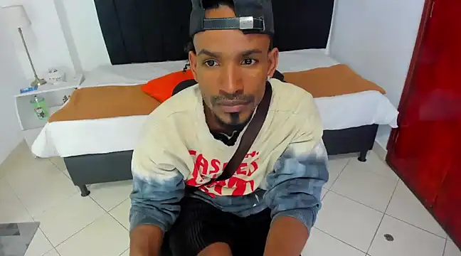 Snapshot of anhtony_wayans chatting on 01-30-25, 12:29 anhtony wayans online show from 01-30-25, 12:29