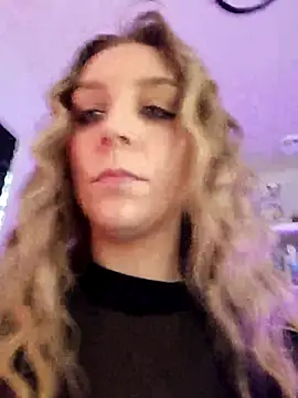 Snapshot of LilyOrion chatting on 11-24-25, 07:25 LilyOrion online show from 11-24-25, 07:25