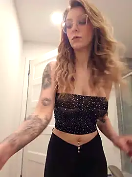 Snapshot of LilyOrion chatting on 02-08-26, 06:49 LilyOrion online show from 02-08-26, 06:49