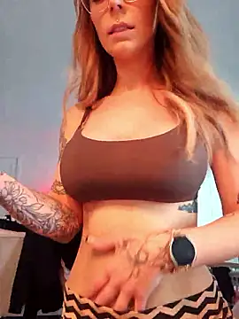 Snapshot of LilyOrion chatting on 01-13-26, 07:18 LilyOrion online show from 01-13-26, 07:18