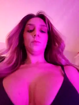 Snapshot of LilyOrion chatting on 12-02-25, 09:16 LilyOrion online show from 12-02-25, 09:16