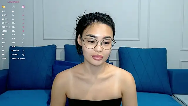 kwana colada online show from 10-12-25, 04:52