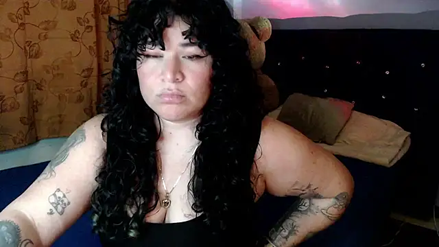 ANGELIQUE KLANE online show from 10-16-25, 02:09