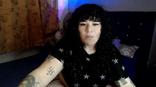 ANGELIQUE KLANE online show from 10-24-25, 05:28