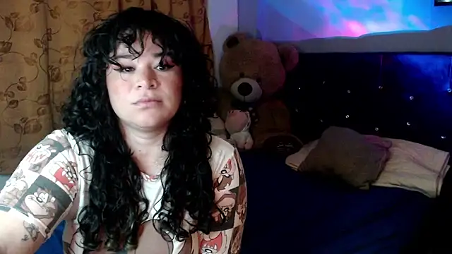 ANGELIQUE KLANE online show from 10-17-25, 01:24