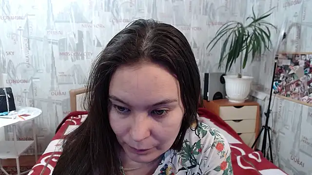 Snapshot of GinaQSoul chatting on 02-08-25, 09:13 GinaQSoul online show from 02-08-25, 09:13
