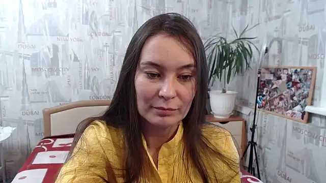 Snapshot of GinaQSoul chatting on 02-17-25, 10:29 GinaQSoul online show from 02-17-25, 10:29