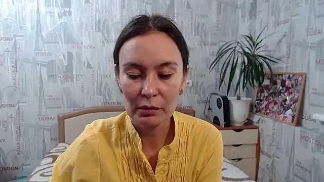 Snapshot of GinaQSoul chatting on 10-02-25, 09:23 GinaQSoul online show from 10-02-25, 09:23