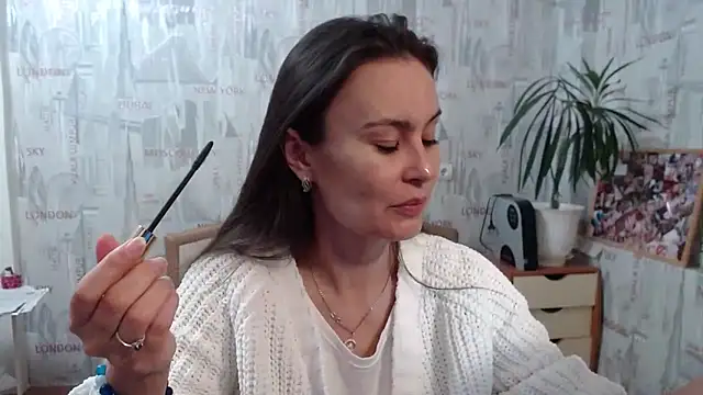 Snapshot of GinaQSoul chatting on 09-16-25, 03:13 GinaQSoul online show from 09-16-25, 03:13