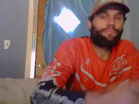 Snapshot of Bwc4u2Ride chatting on 10-08-25, 01:45 Bwc4u2Ride online show from 10-08-25, 01:45