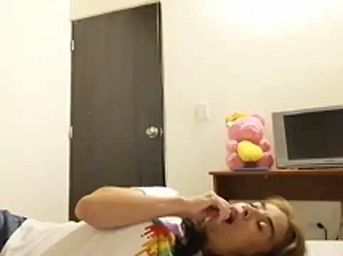 mari657 online show from 02-04-25, 07:33