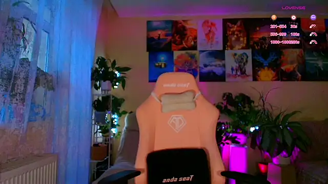 GoodWitch  online show from 02-05-26, 07:48