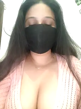 Snapshot of MumbaiMaskGirl chatting on 01-15-26, 12:08 MumbaiMaskGirl online show from 01-15-26, 12:08