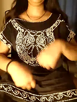 Snapshot of MumbaiMaskGirl chatting on 12-17-24, 01:39 MumbaiMaskGirl online show from 12-17-24, 01:39