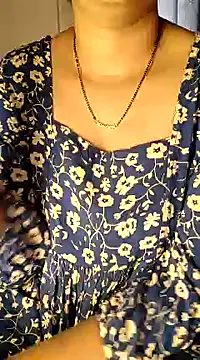 Snapshot of MumbaiMaskGirl chatting on 12-14-24, 11:29 MumbaiMaskGirl online show from 12-14-24, 11:29