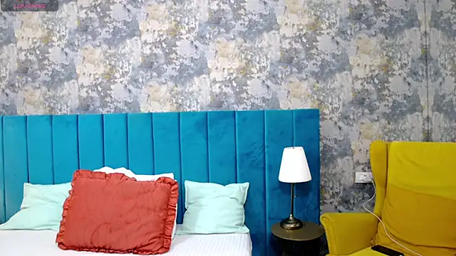 LisaCroft online show from 11-12-25, 08:29