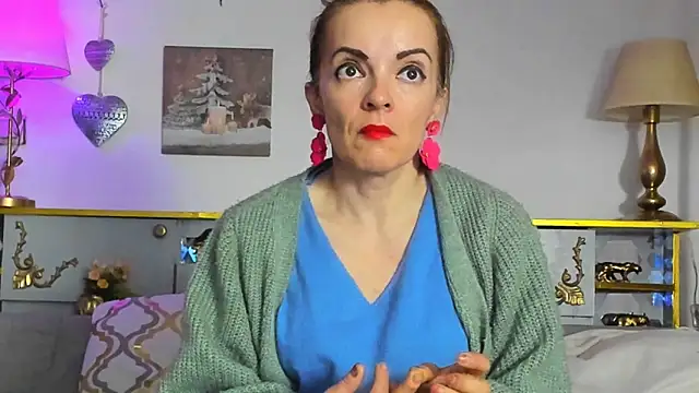 KateConner online show from 02-25-25, 09:37