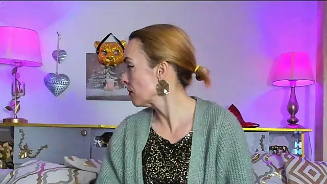 KateConner online show from 03-20-25, 09:56