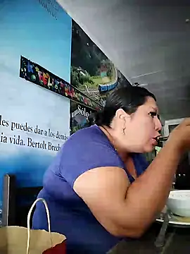 Brenda Berck  online show from 04-14-26, 02:44