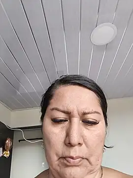 Brenda Berck  online show from 05-18-26, 07:51