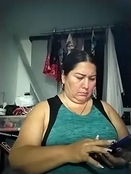 Brenda Berck  online show from 04-01-26, 02:02