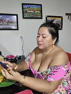 Snapshot of Brenda_Berck_ chatting on 06-12-26, 03:04 Brenda Berck online show from 06-12-26, 03:04