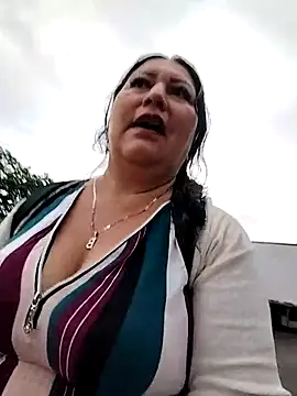 Brenda Berck  online show from 04-13-26, 01:59