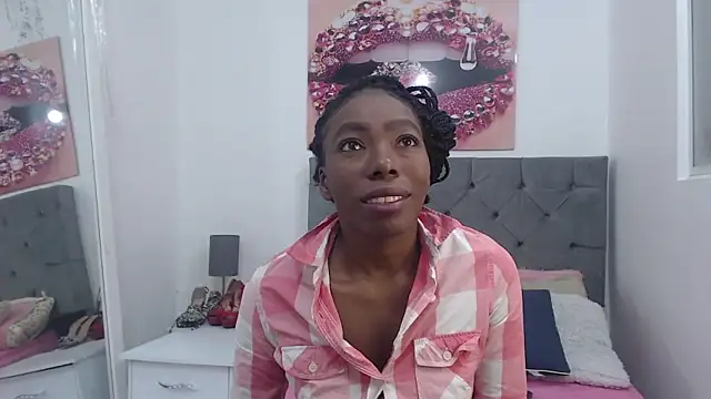 Snapshot of kirajohnson chatting on 02-18-25, 05:53 kirajohnson online show from 02-18-25, 05:53