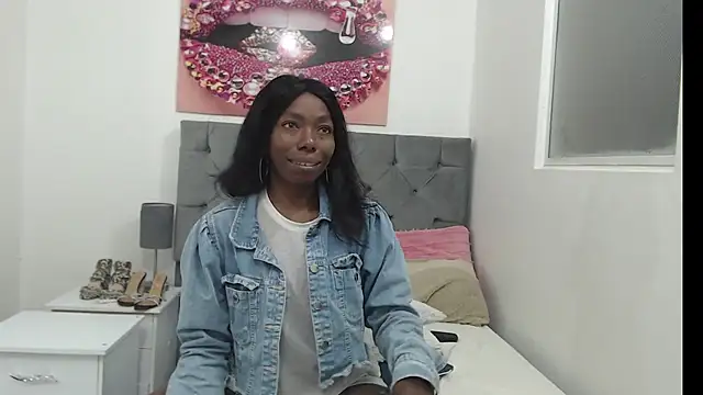 Snapshot of kirajohnson chatting on 02-18-26, 11:23 kirajohnson online show from 02-18-26, 11:23