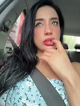 CATALINA RESTREPO online show from 04-30-26, 06:37
