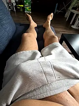 vikki432 online show from 02-25-26, 05:02