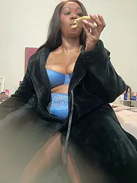 Snapshot of Bootyliciouse21X chatting on 07-18-26, 05:38 Bootyliciouse21X online show from 07-18-26, 05:38