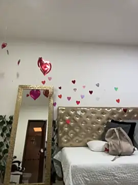 Fancyxlove online show from 04-22-26, 12:23