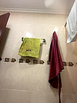 Fancyxlove online show from 10-28-25, 12:37