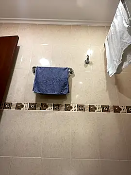 Fancyxlove online show from 11-18-25, 12:41