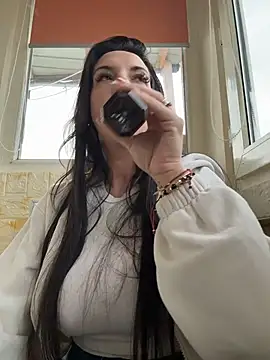 Almmaxxxx online show from 04-04-26, 04:19