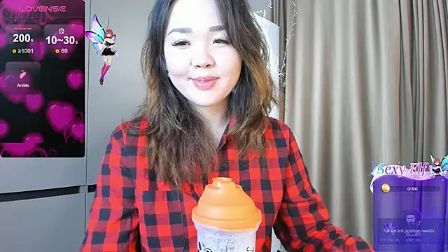 Snapshot of azure_moon2 chatting on 02-28-25, 07:03 azure moon2 online show from 02-28-25, 07:03