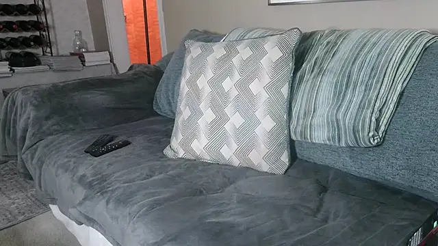 tscharlotte online show from 10-28-25, 02:01