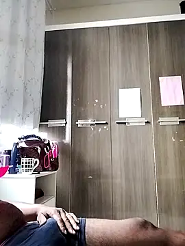 Snapshot of chokito32 chatting on 02-26-26, 11:43 chokito32 online show from 02-26-26, 11:43