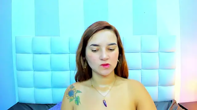 teresasroom  online show from 12-14-25, 06:35