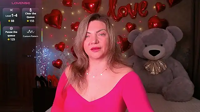 KristiOwen online show from 04-04-26, 01:01