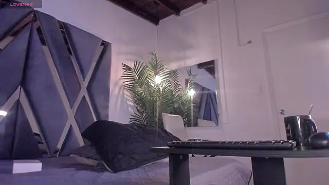 alessandra wells online show from 03-24-26, 11:10